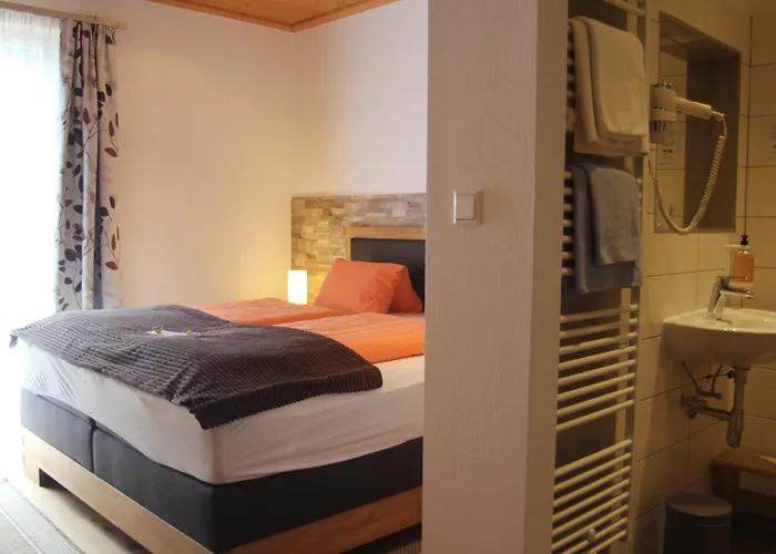 Hotel Familien & Wander-pension Purkhardt Donnersbachwald